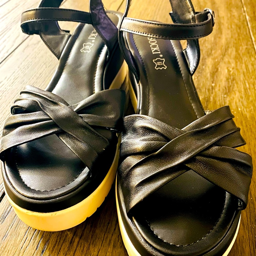 Lasocki Sandals